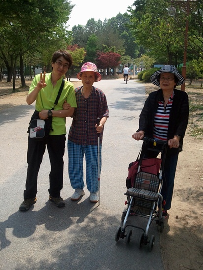 재가어르신 6차 야외나들이 썸네일